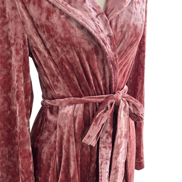 BETSEY JOHNSON Mauve Pink Velvet Robe Belt Size XS S Wrap Bath Casual Soft Cozy - Picture 4 of 8